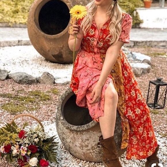 ZARA Dress BLOGGER FAVORITE Patchwork Paisley Handkerchief Hem Size M - Picture 6 of 15